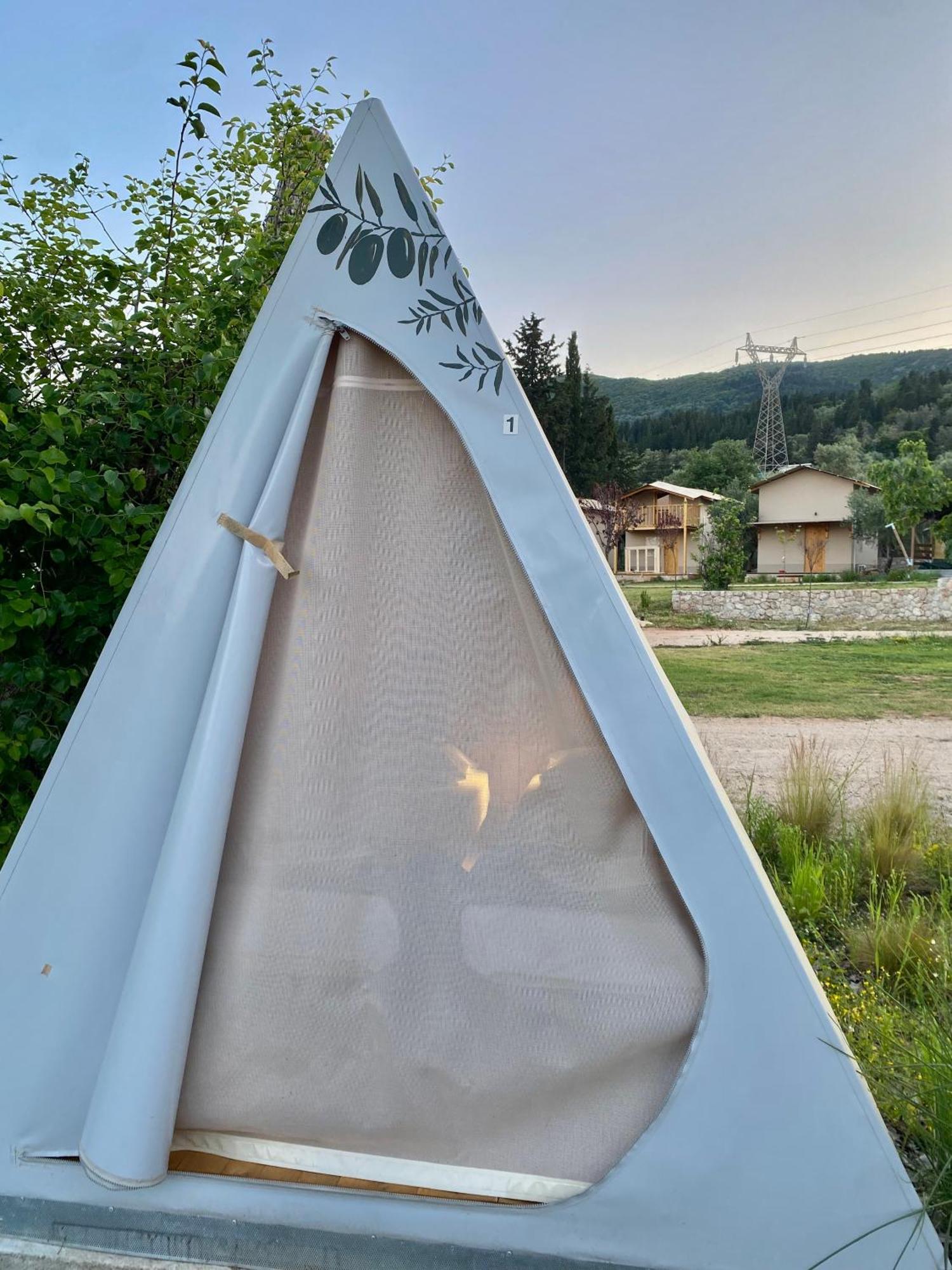 Nirikos Campsite Spasmeni Vrisi